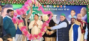 راشٹریہ جنتا دل کے دفتر میں تیجسوی پرساد یادو کا شاندار استقبال، نتیش کمار عوام نہیں بلکہ افسروں کے وزیر اعلیٰ ہیں: تیجسوی یادو